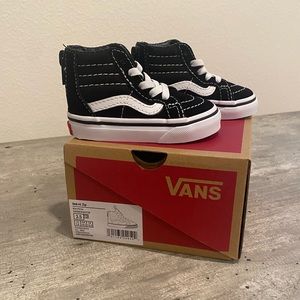 NWT Vans Toddler Sk8-Hi Zip Shoe
